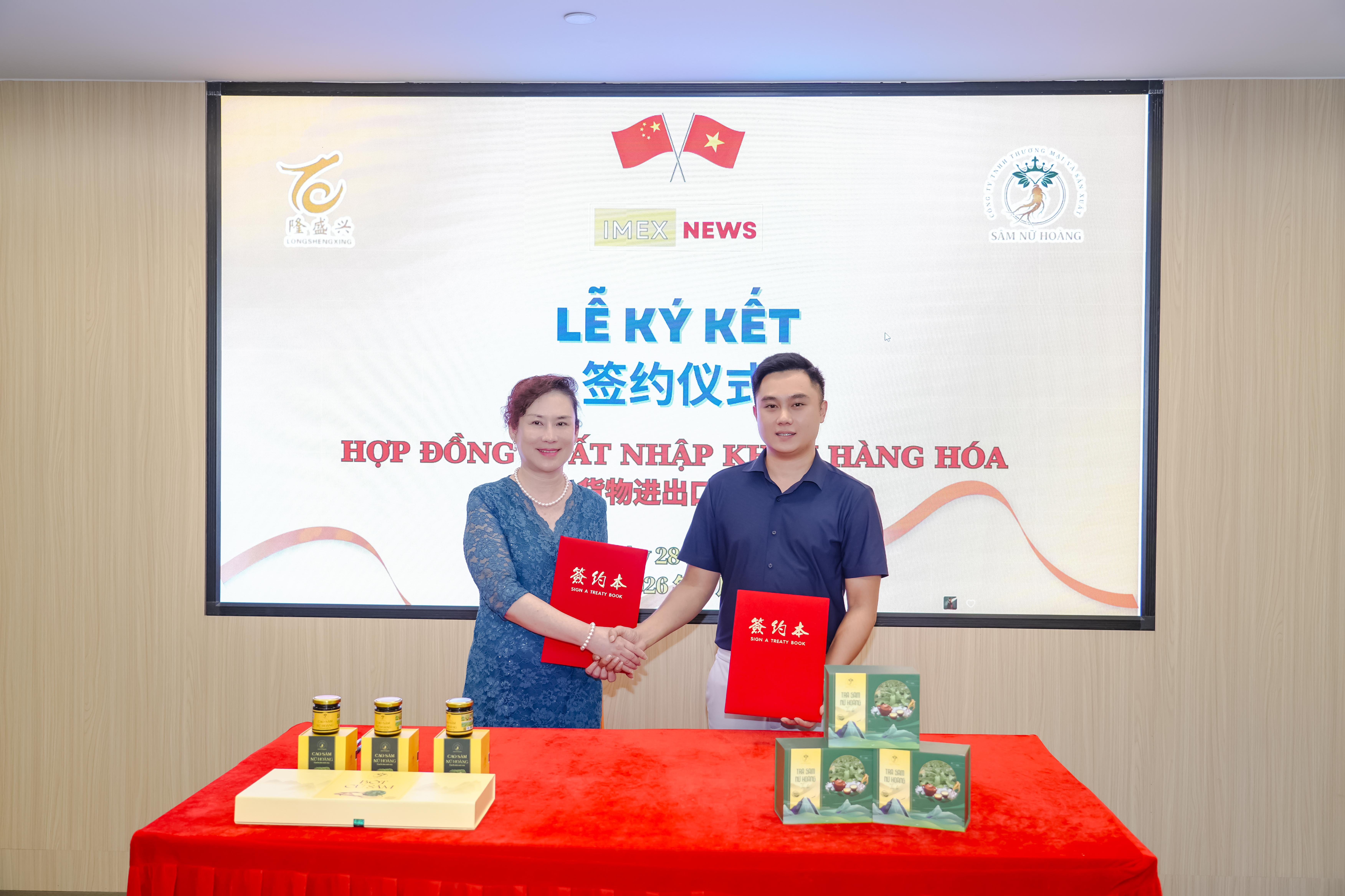Lễ ký kết hợp đồng xuất nhập khẩu hàng hóa 